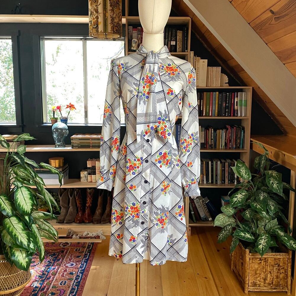 1970s Dress